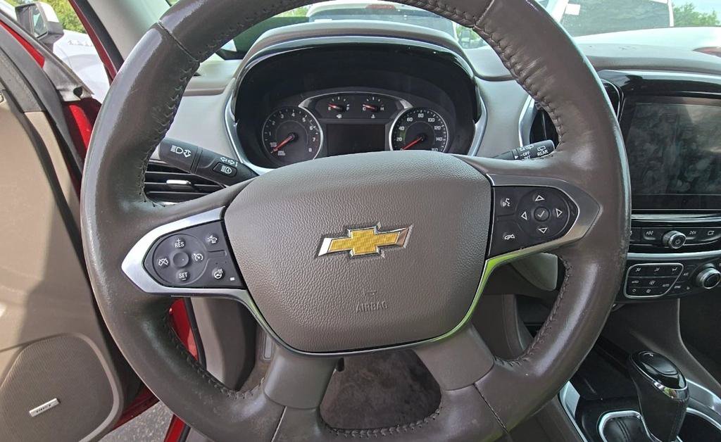 Used 2020 Chevrolet Traverse Premier FWD image 10