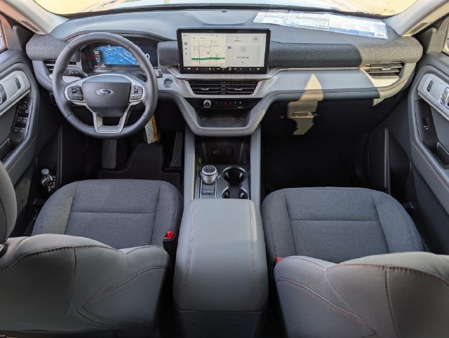 New 2026 Ford Explorer Active RWD image 8