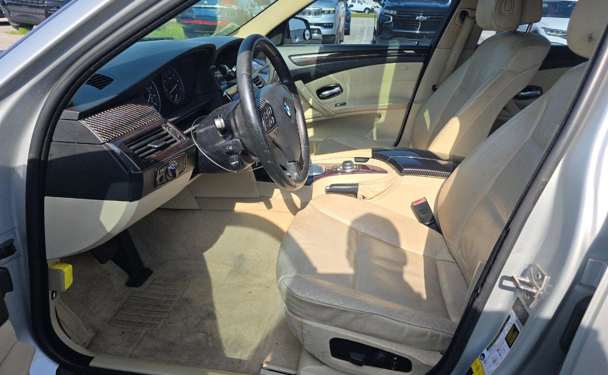Used 2010 BMW 528i Sedan RWD image 8