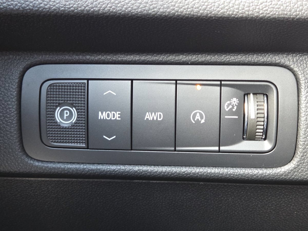New 2027 Chevrolet Traverse LT AWD/4WD image 35