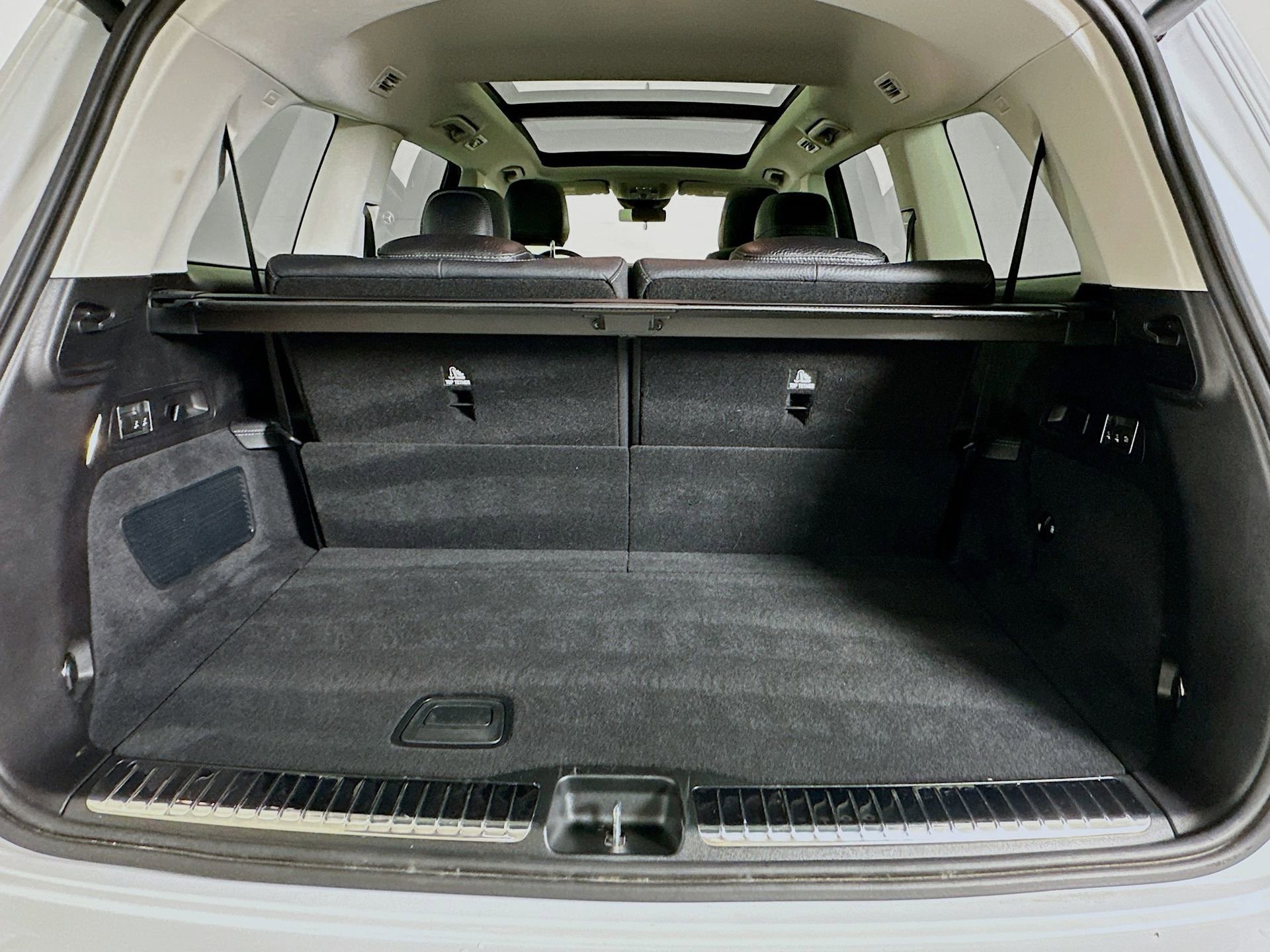 Certified 2024 Mercedes-Benz GLS 580 4MATIC image 29