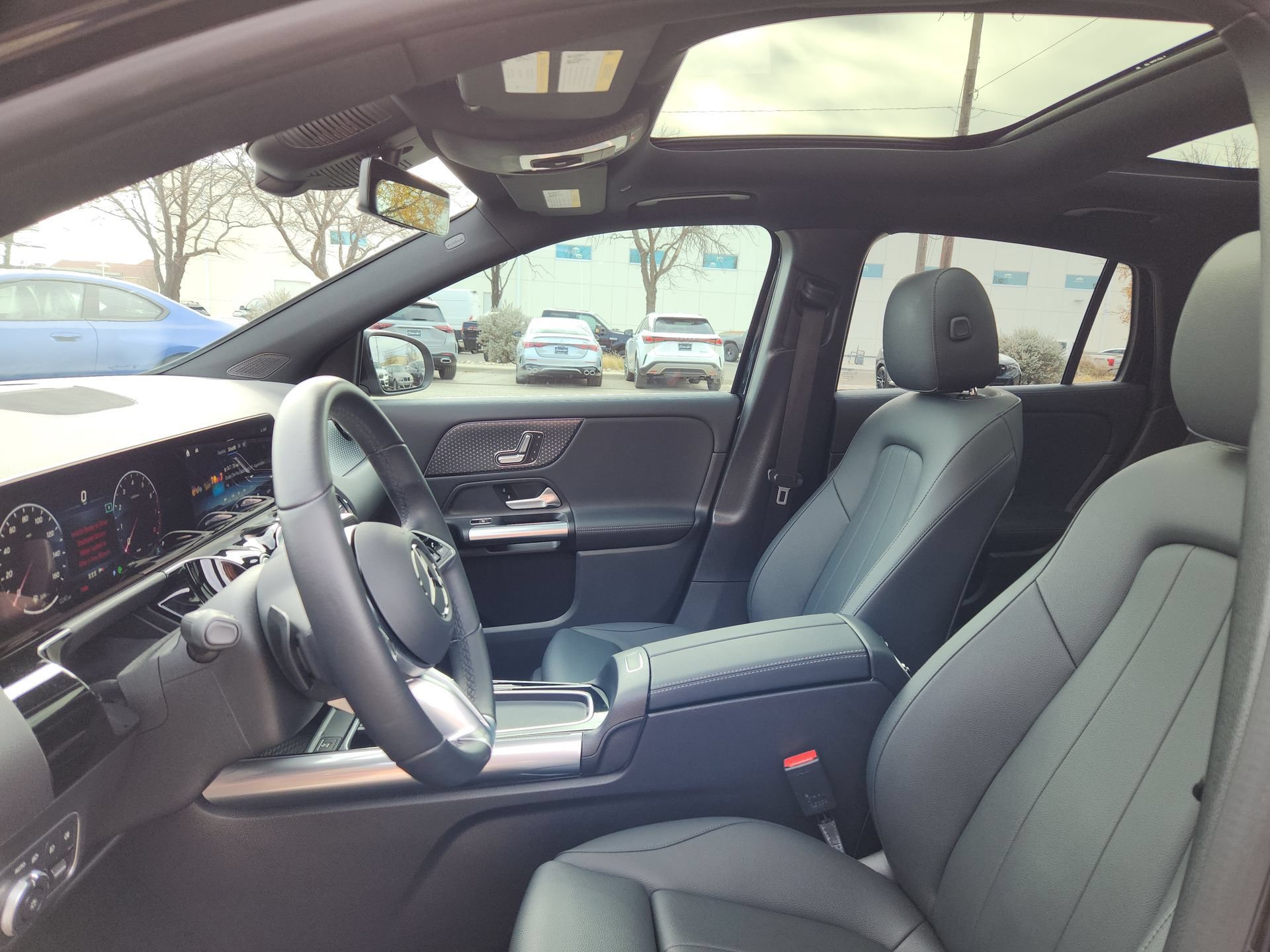 New 2025 Mercedes-Benz GLA 250 image 16