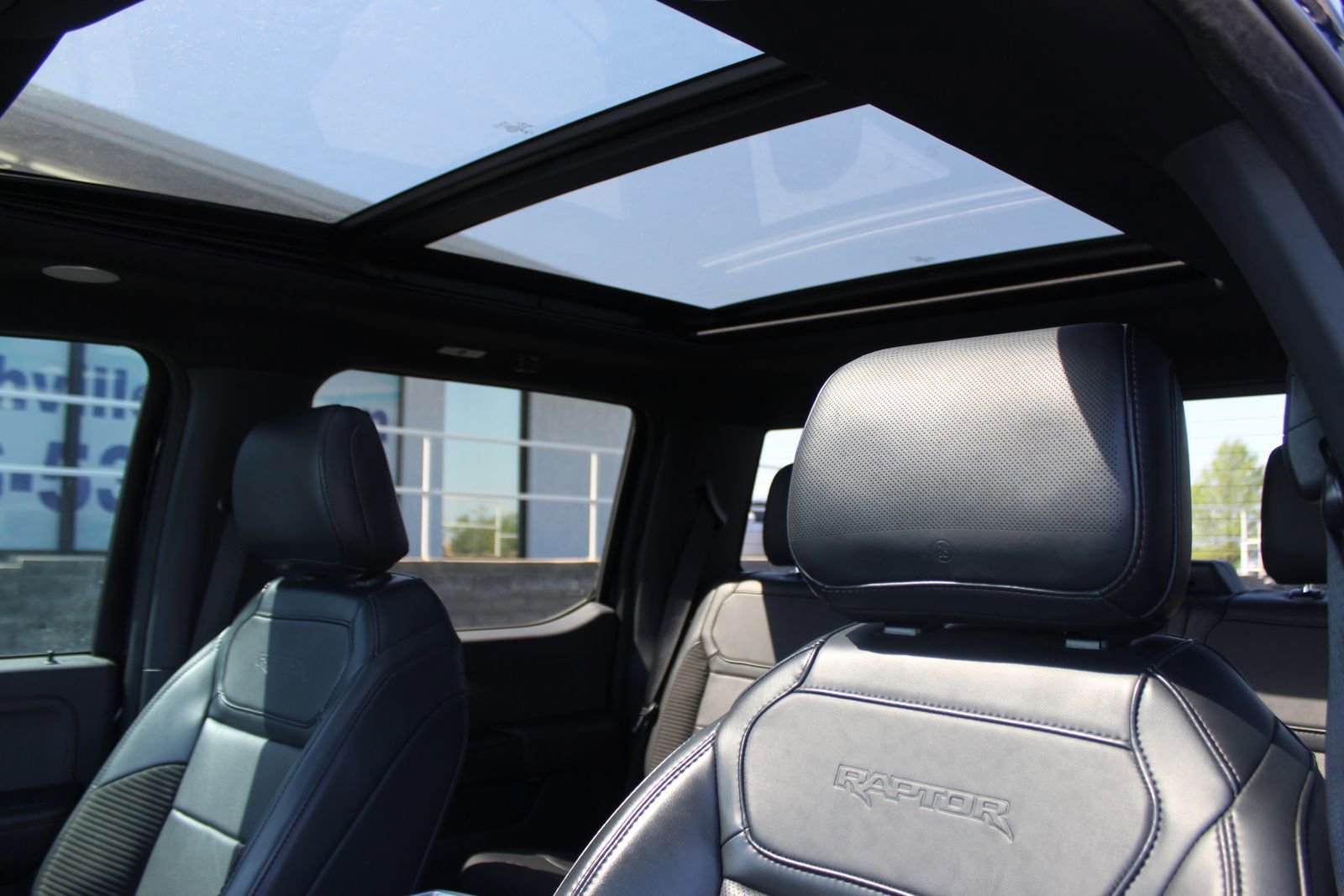 Used 2022 Ford F150 Raptor w/ Equipment Group 801A High AWD/4WD image 30