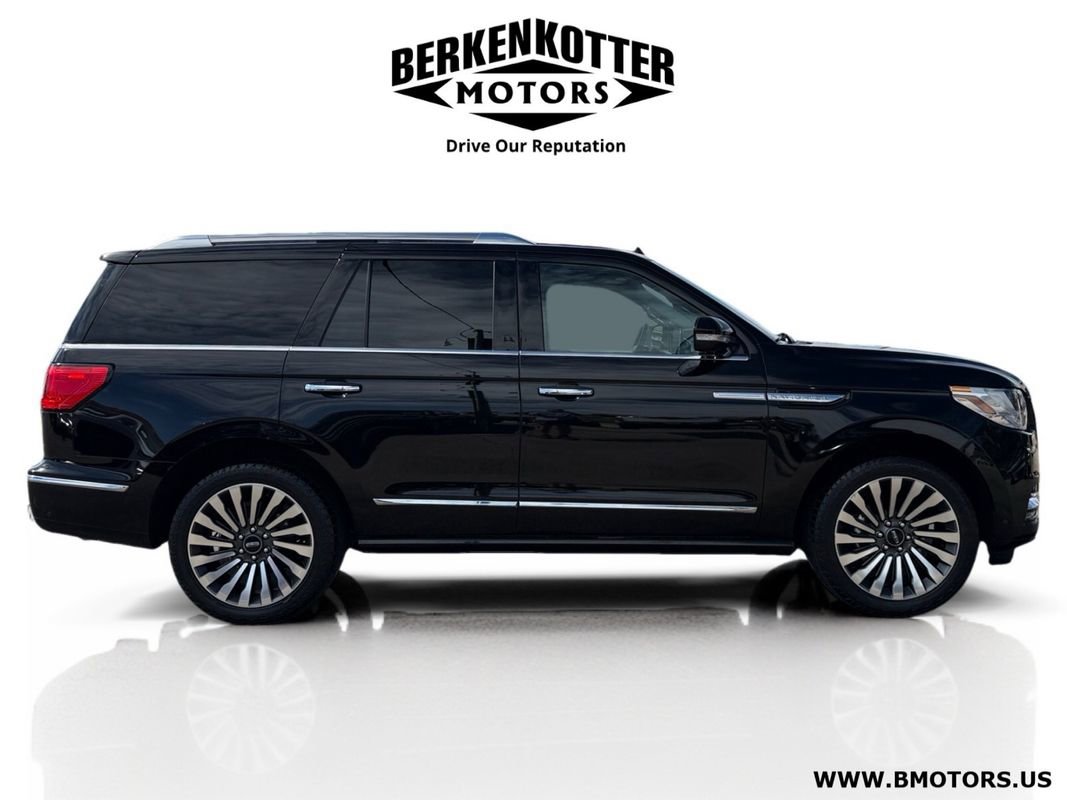 Used 2019 Lincoln Navigator Reserve AWD/4WD image 2