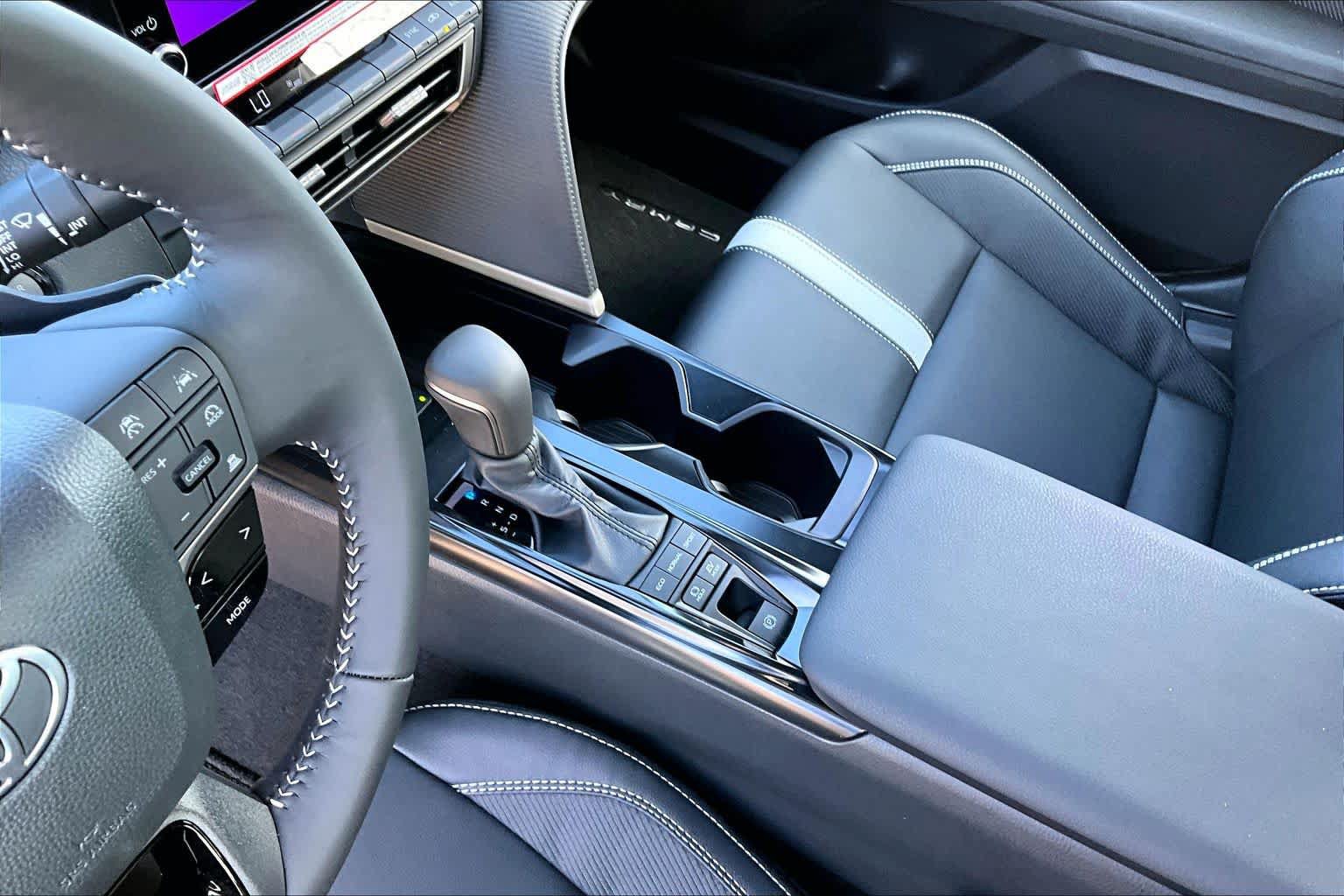 New 2026 Toyota Camry SE w/ Convenience Package FWD image 7