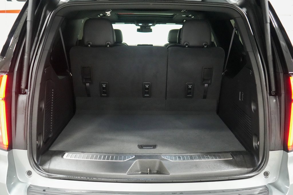 Used 2023 Chevrolet Suburban Z71 image 29