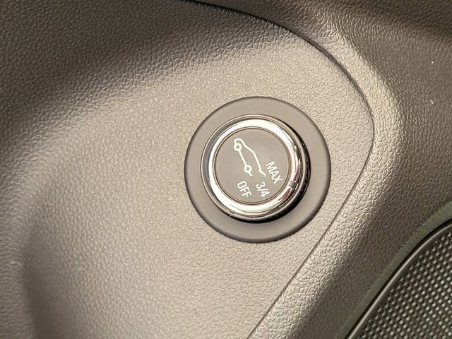 Used 2025 Chevrolet TrailBlazer LT w/ Convenience Package image 17