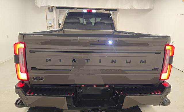 Used 2026 Ford F450 Platinum AWD/4WD image 9
