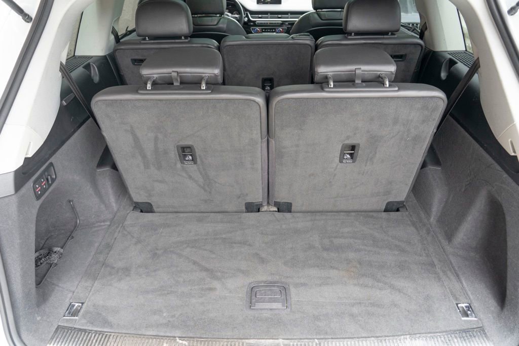 Used 2017 Audi Q7 3.0T Premium Plus w/ Premium Plus Package image 52