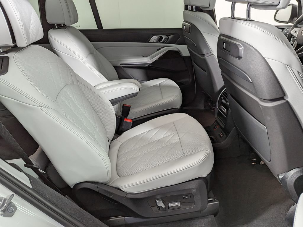 Certified 2023 BMW X7 xDrive40i image 41