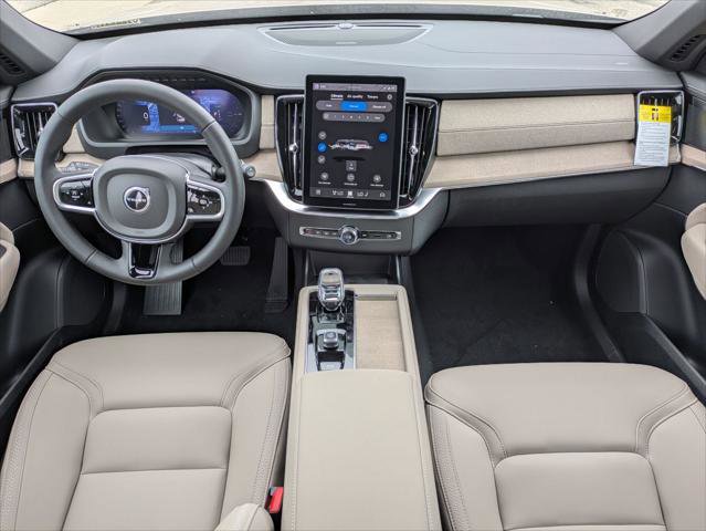 New 2026 Volvo XC90 T8 Plus w/ Protection Package Premier image 11