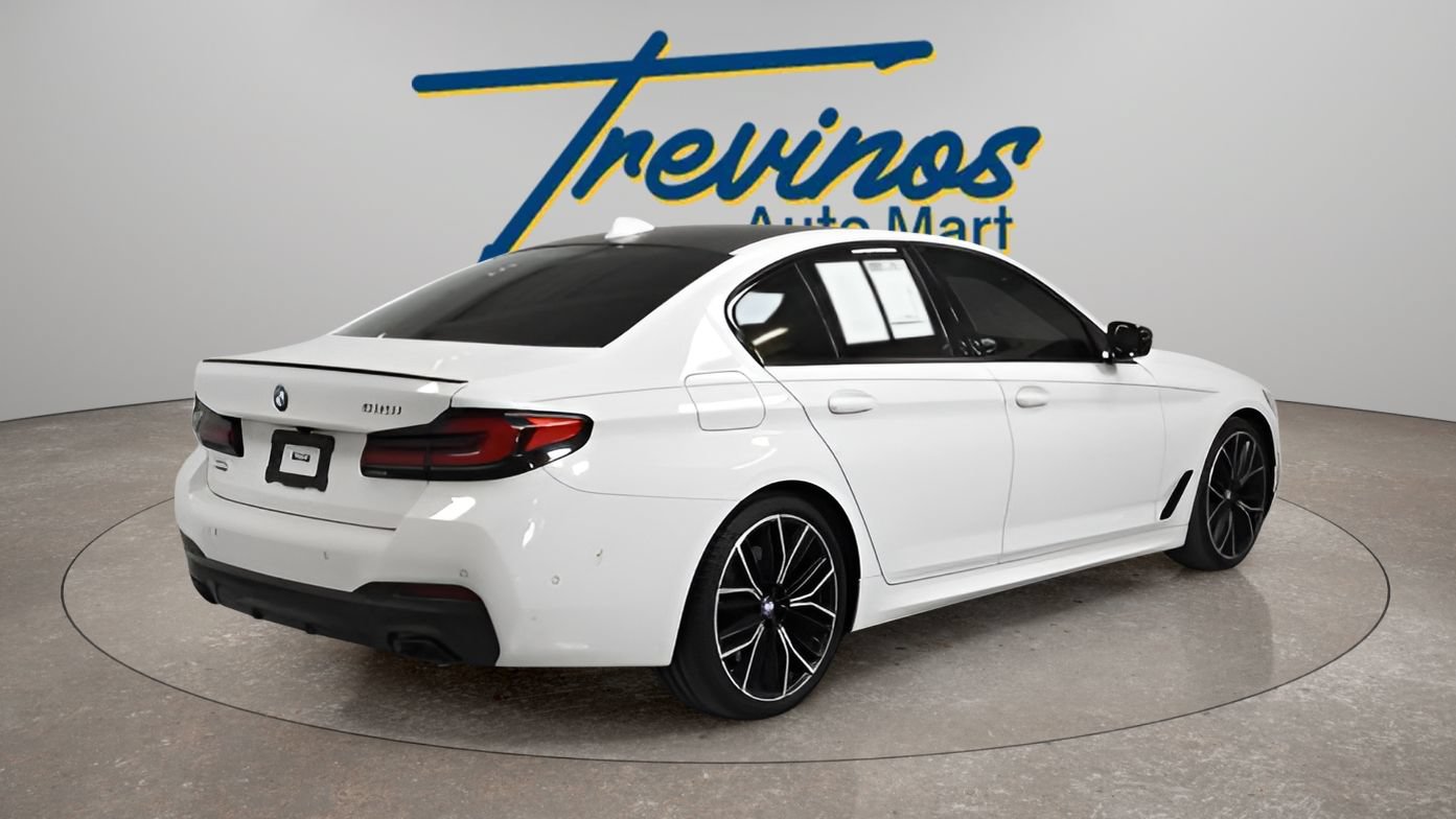 Used 2023 BMW 530i w/ M Sport Package RWD image 2