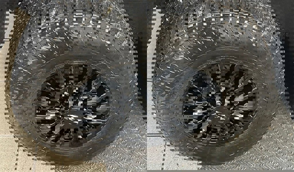 Used 2022 Chevrolet Silverado 2500 LTZ w/ LTZ Plus Package image 7