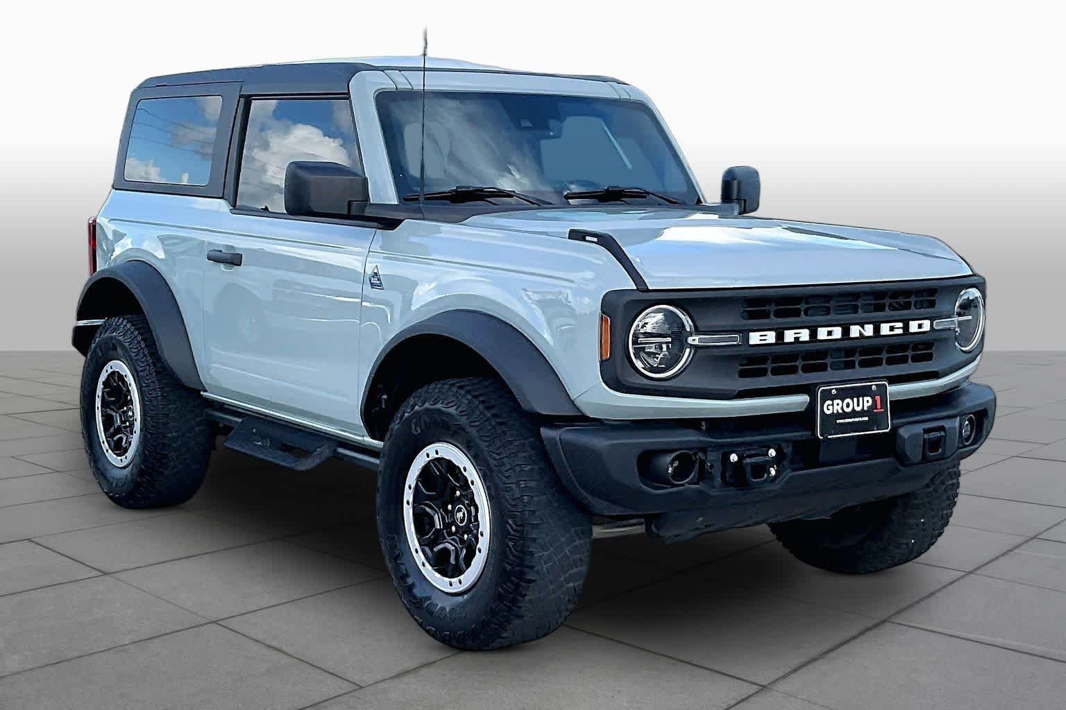 Used 2023 Ford Bronco Black Diamond w/ Sasquatch Package AWD/4WD image 3