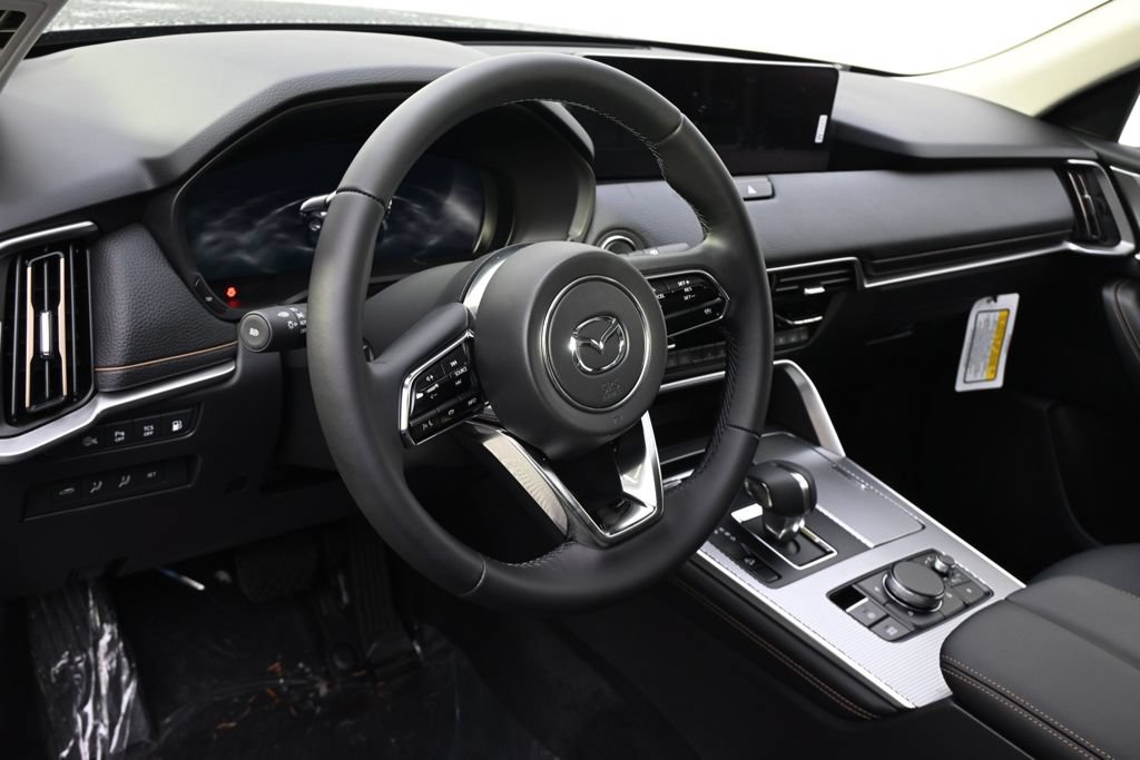 Used 2026 MAZDA CX-90 Plug-In Hybrid w/ Preferred AWD/4WD image 11