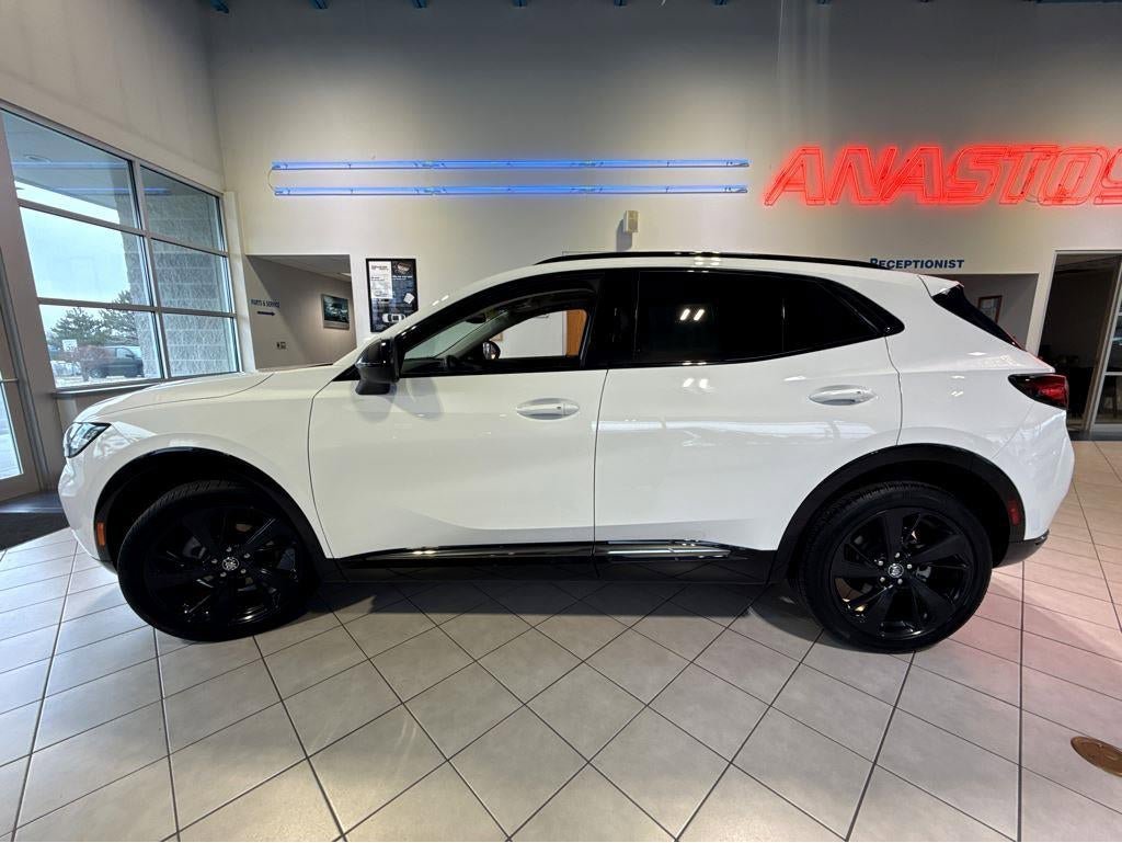 Used 2023 Buick Envision Essence w/ Sport Touring Package image 8