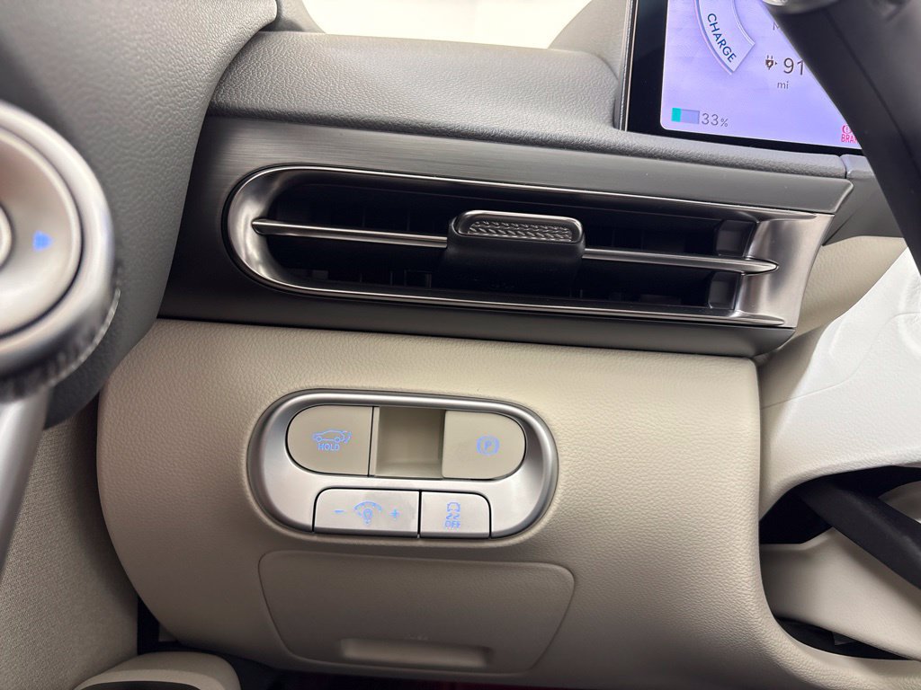 New 2027 Genesis GV60 RWD image 40