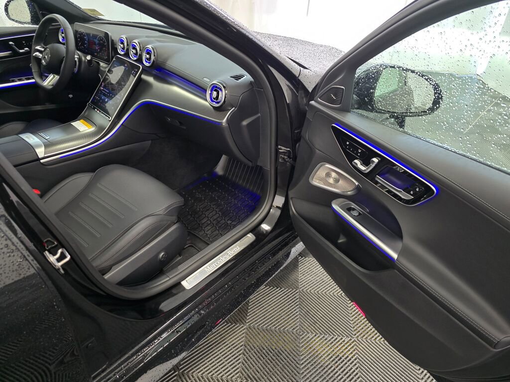 Used 2024 Mercedes-Benz C 300 4MATIC Sedan image 23