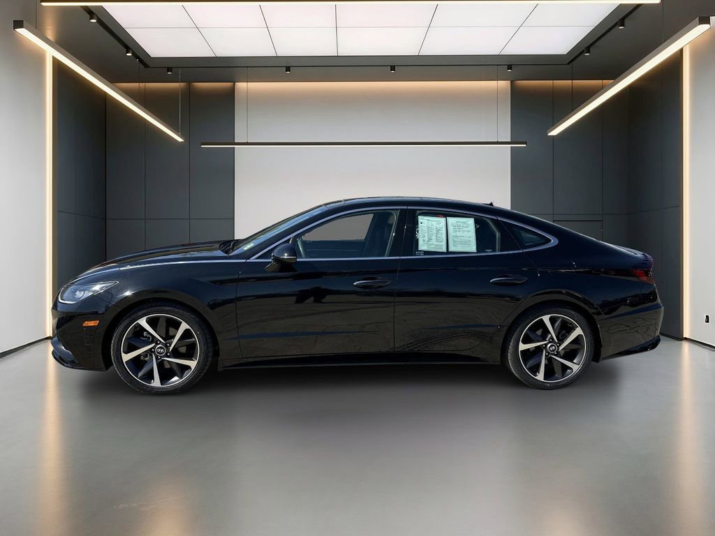 Certified 2022 Hyundai Sonata SEL Plus image 2