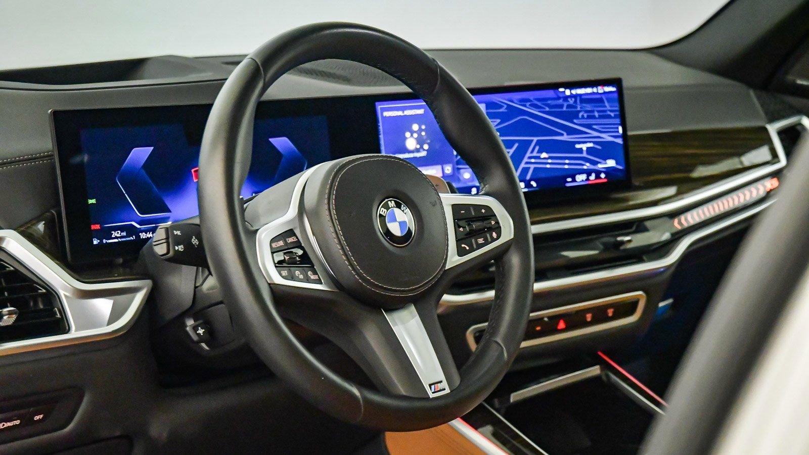 Certified 2024 BMW X5 xDrive40i w/ M Sport Package image 19