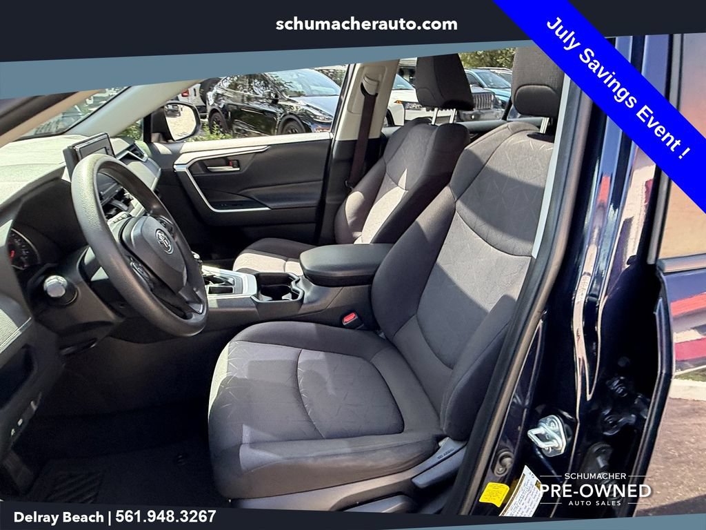 Used 2019 Toyota RAV4 XLE FWD image 10