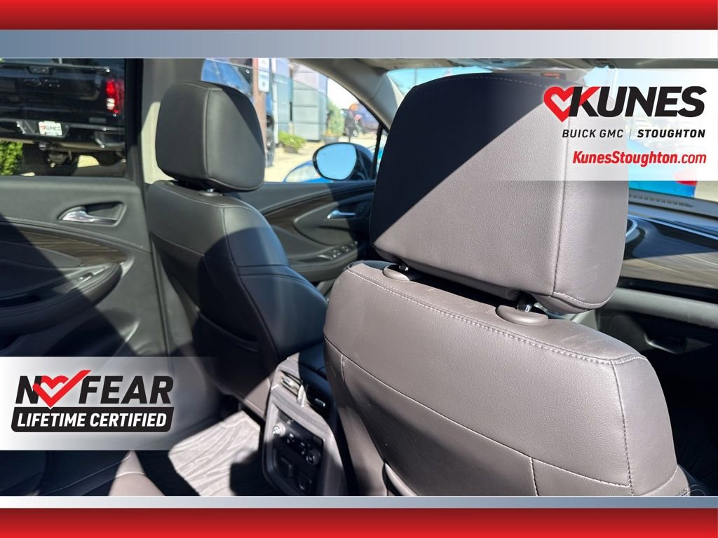 Used 2020 Buick Envision Essence w/ Experience Buick Package image 49
