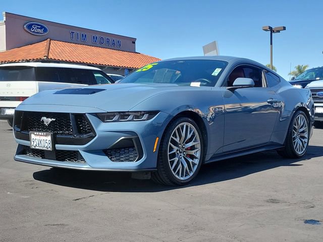 Used 2025 Ford Mustang GT Premium RWD image 5