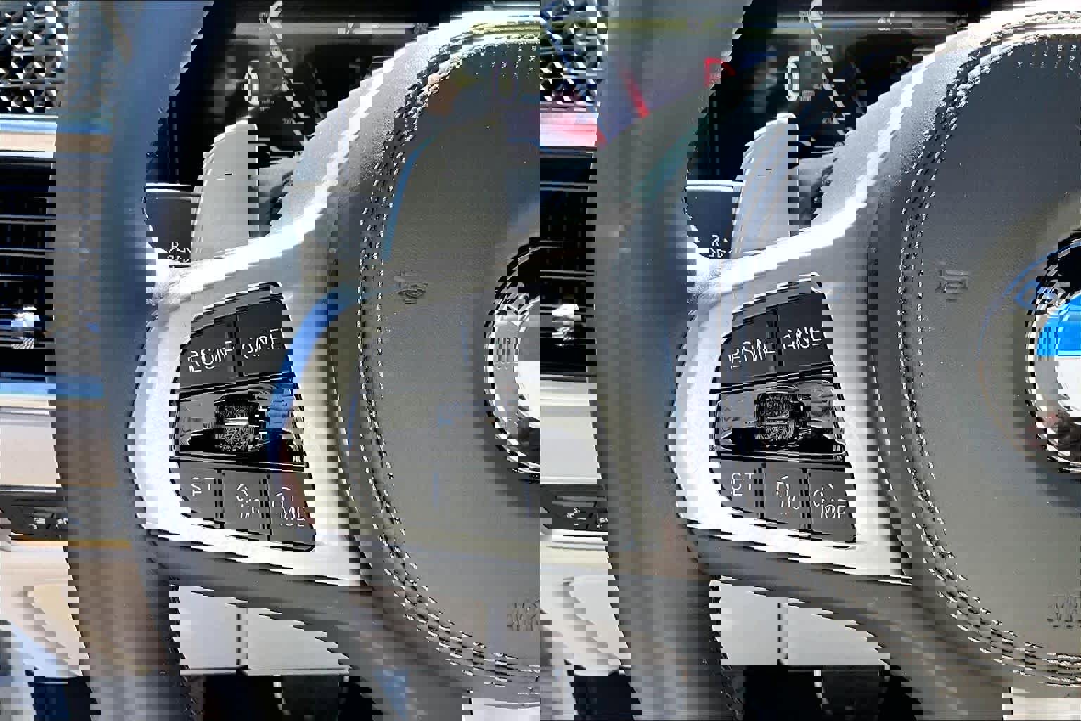 Certified 2025 BMW X7 xDrive40i w/ Executive Package image 24