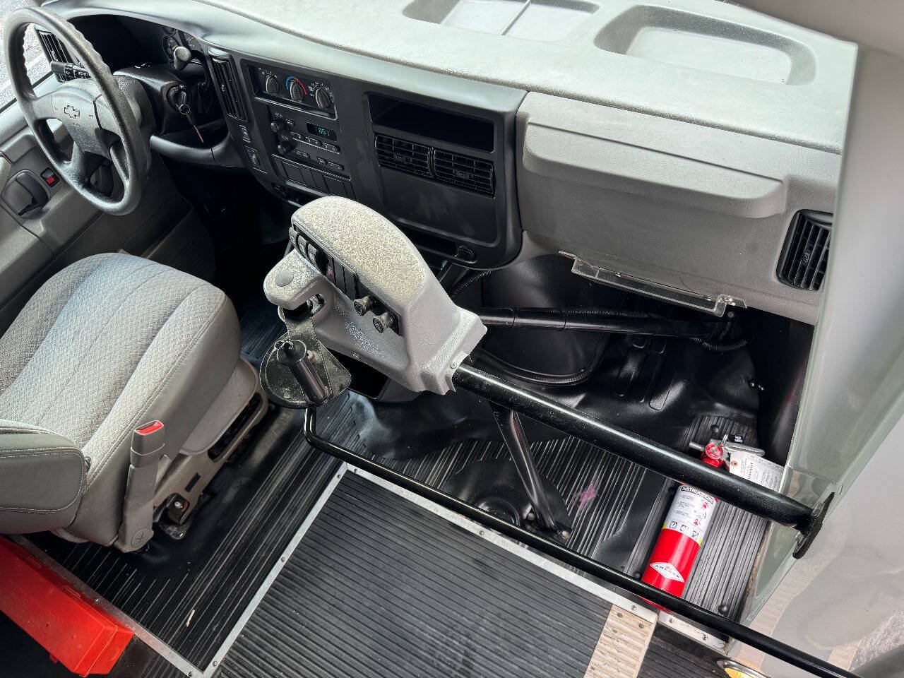 Used 2004 Chevrolet Express 3500 w/ School Bus Package RWD image 68