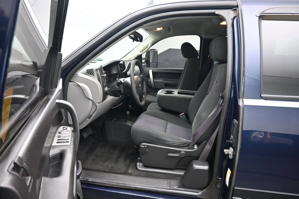 Used 2011 Chevrolet Silverado 1500 LS AWD/4WD image 27