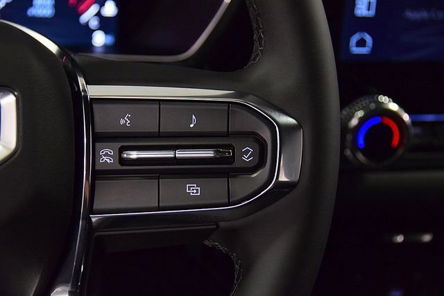 New 2025 GMC Canyon Elevation w/ Convenience Package image 21