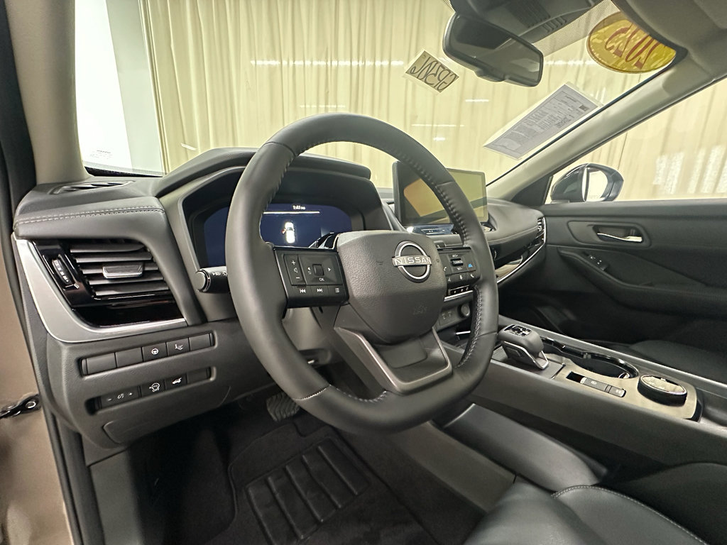 Used 2025 Nissan Rogue SL w/ Tech Package AWD/4WD image 23