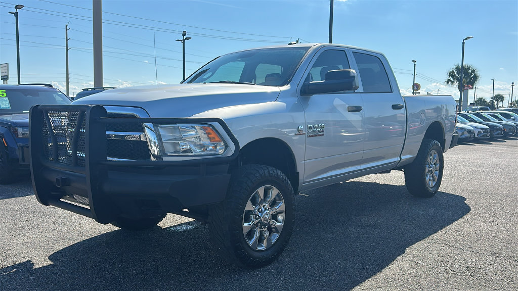 Used 2016 RAM 2500 Tradesman w/ Chrome Appearance Group AWD/4WD image 12