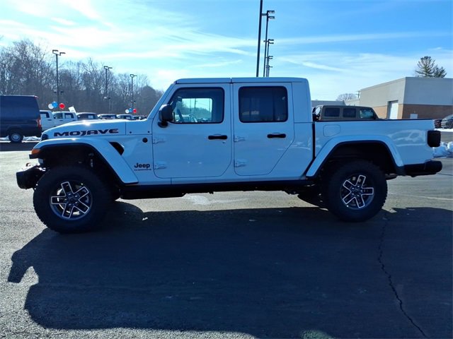 New 2026 Jeep Gladiator Mojave image 4