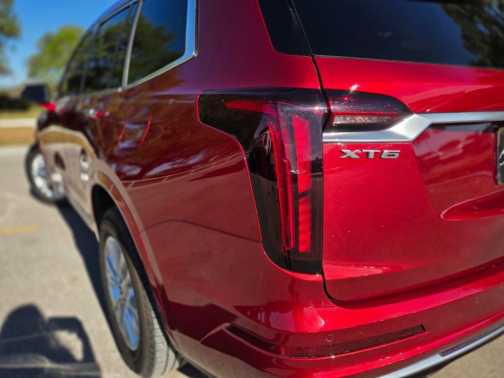 Used 2022 Cadillac XT6 Luxury w/ LPO, Floor Liner Package FWD image 34