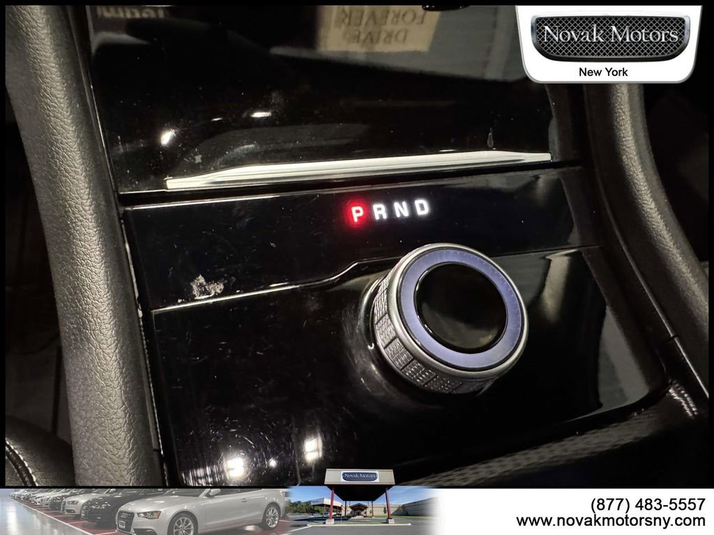 Used 2024 Jeep Grand Cherokee L Altitude AWD/4WD image 23