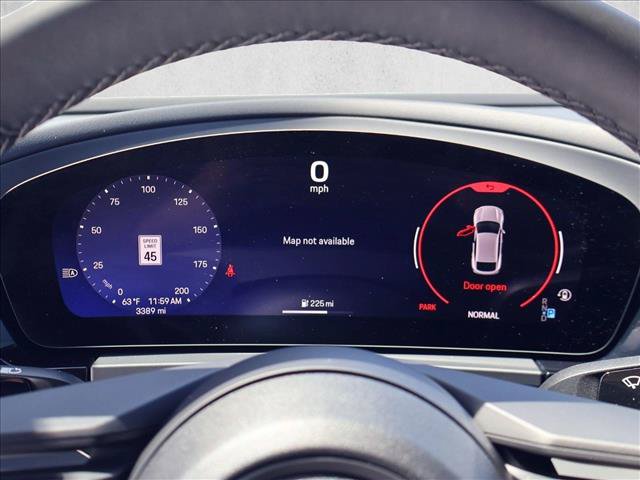 Used 2025 Porsche Macan Electric RWD image 16