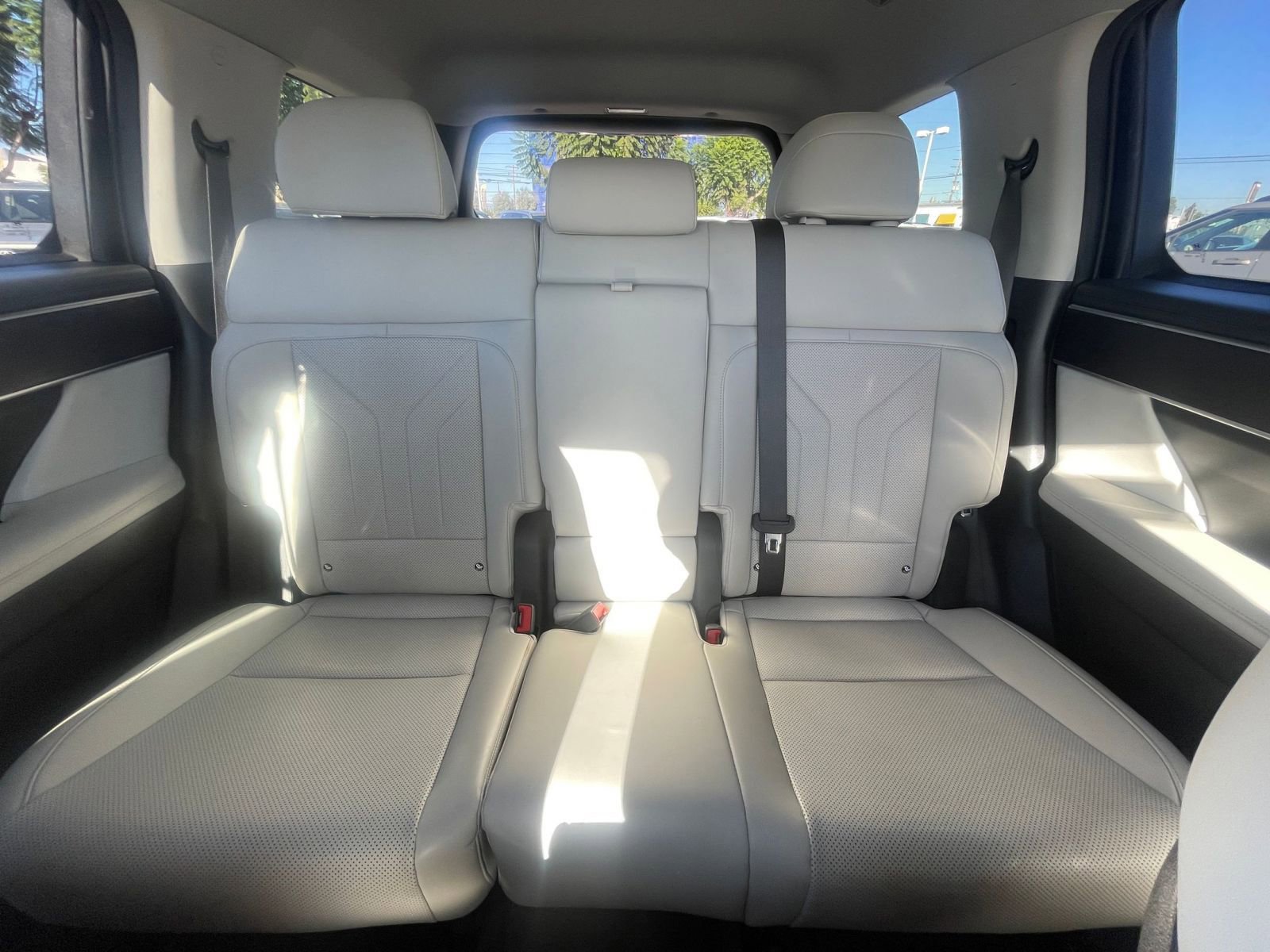 Used 2025 Hyundai Santa Fe SEL image 38