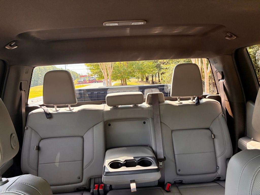 Used 2025 GMC Sierra 1500 SLT image 30