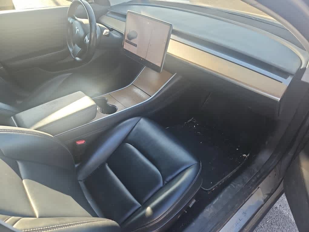 Used 2018 Tesla Model 3 RWD image 13
