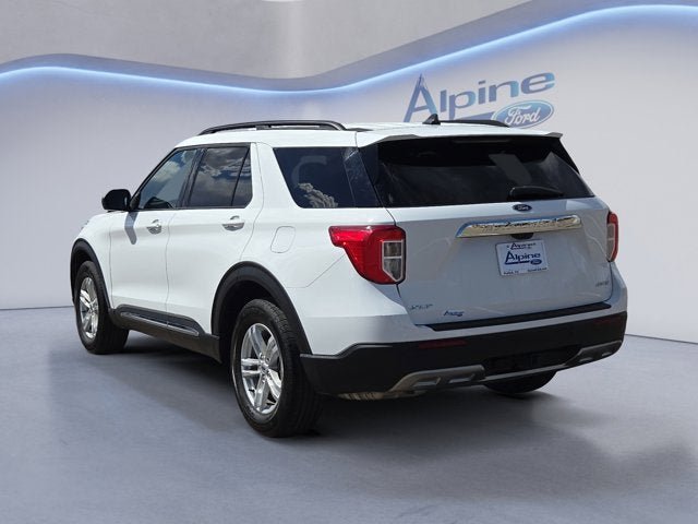 Certified 2024 Ford Explorer XLT w/ Equipment Group 202A AWD/4WD image 3