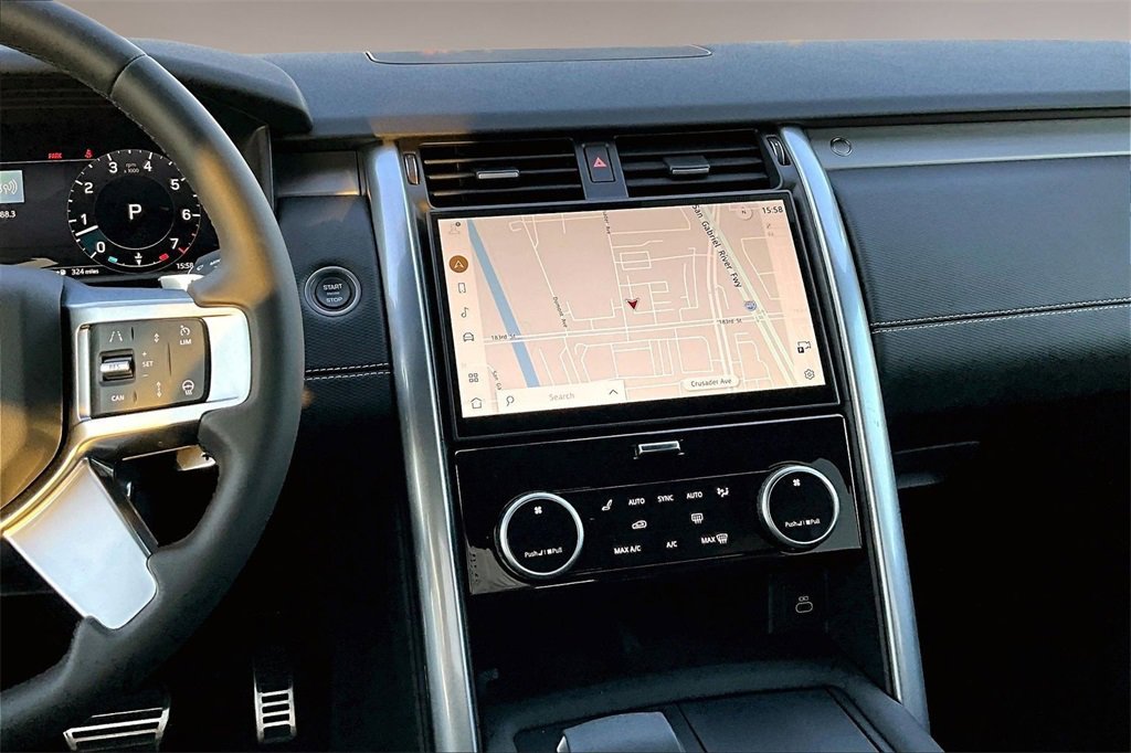 New 2025 Land Rover Discovery Dynamic SE image 6