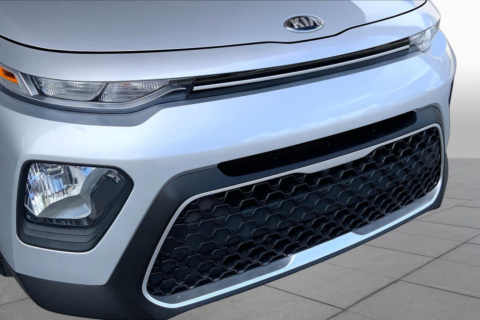 Used 2020 Kia Soul S FWD image 32