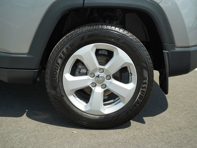 Used 2020 Jeep Compass Latitude w/ Cold Weather Group AWD/4WD image 41