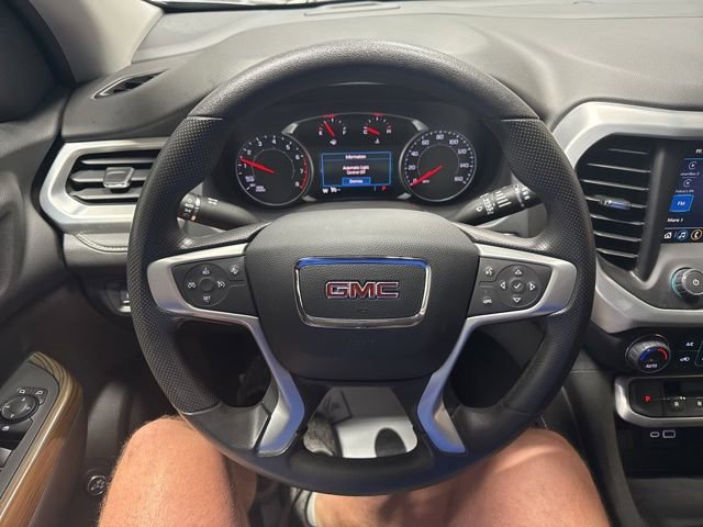 Used 2023 GMC Acadia SLE w/ Driver Convenience Package image 12