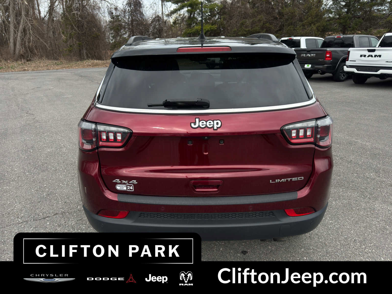 Used 2022 Jeep Compass Limited image 5