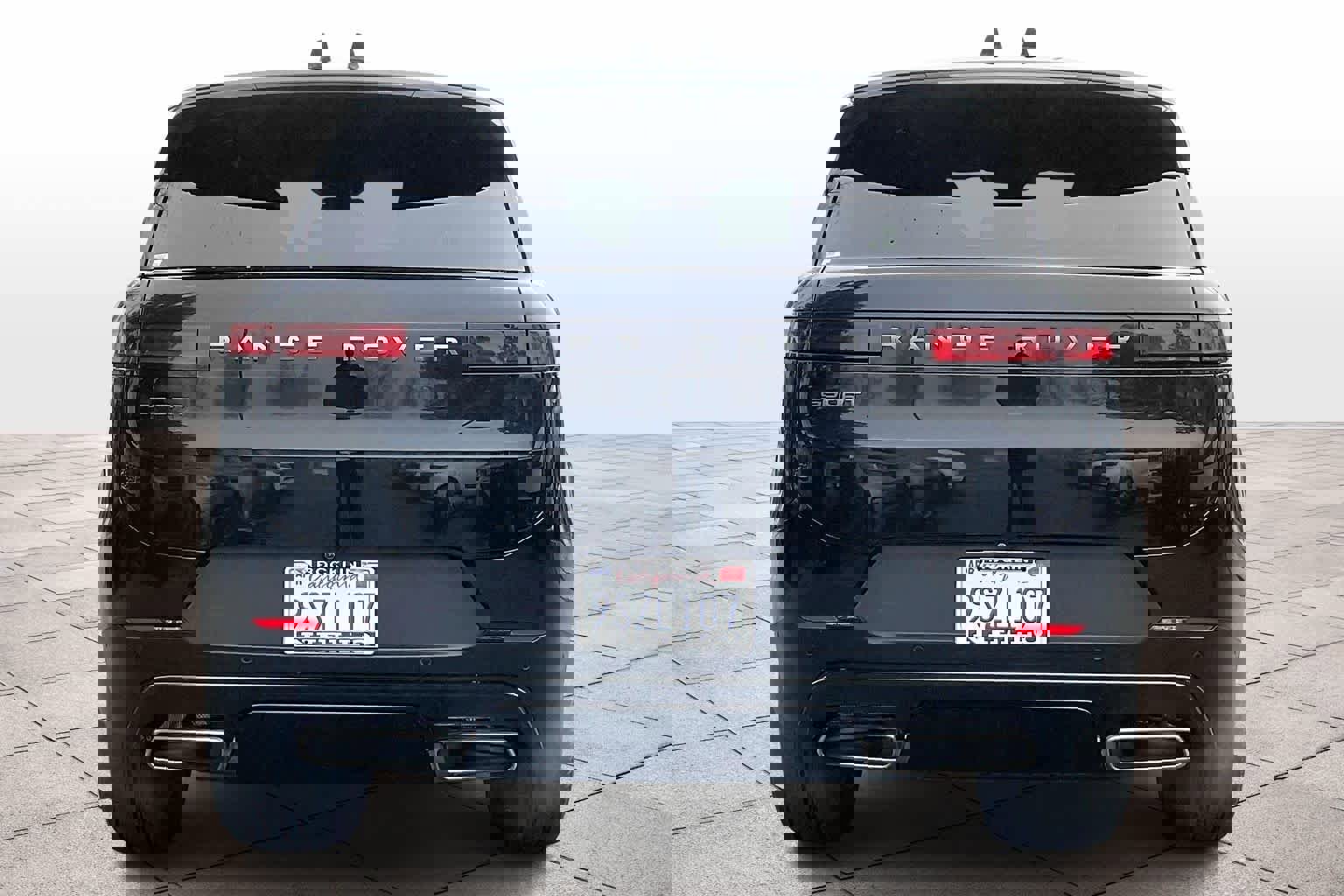 Used 2025 Land Rover Range Rover Sport image 7