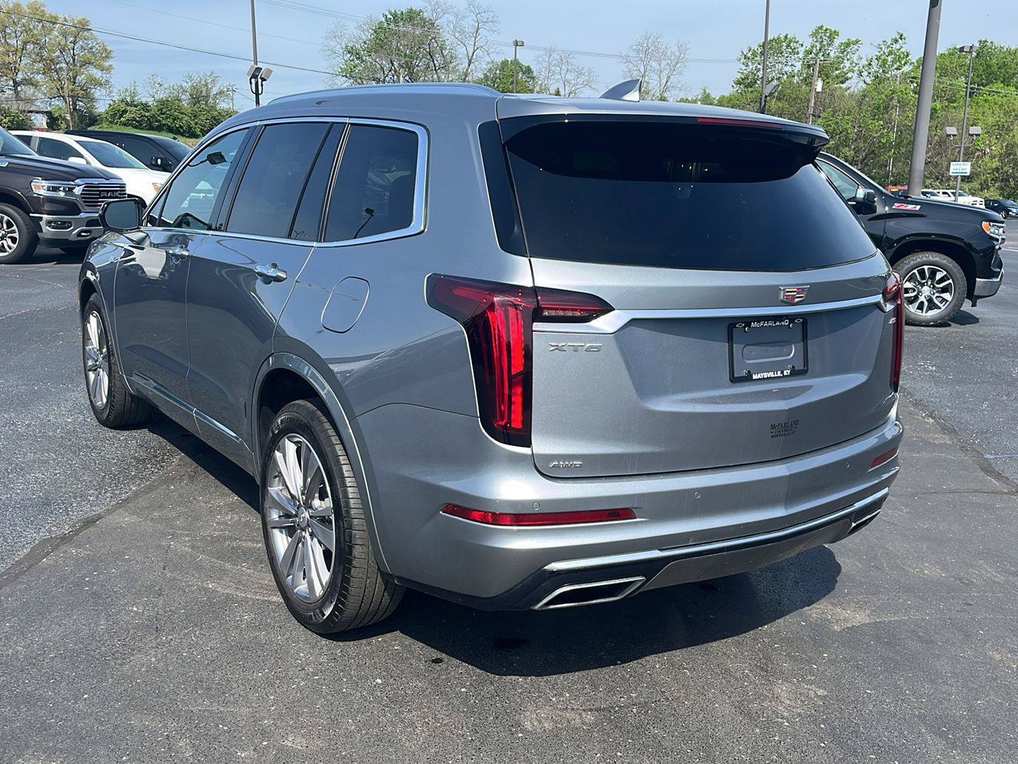 Used 2025 Cadillac XT6 Premium Luxury AWD/4WD image 3