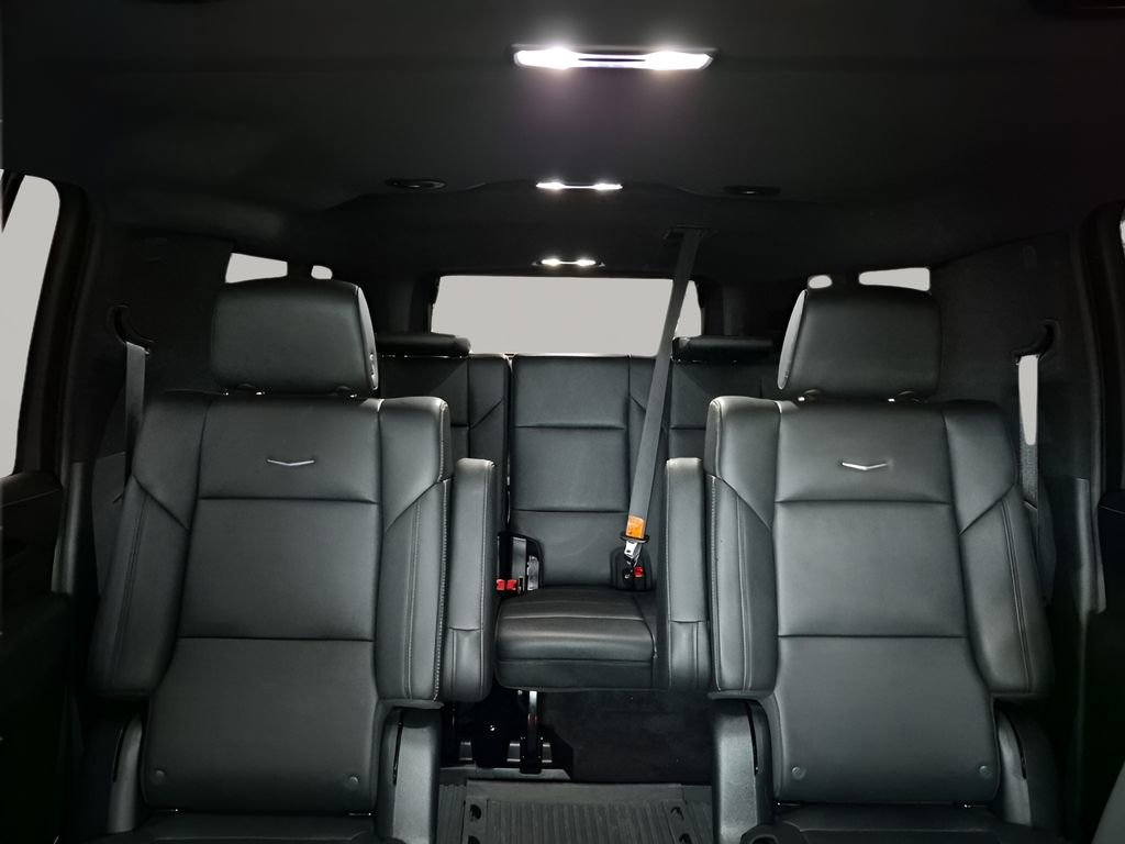 Used 2023 Cadillac Escalade ESV Luxury image 43