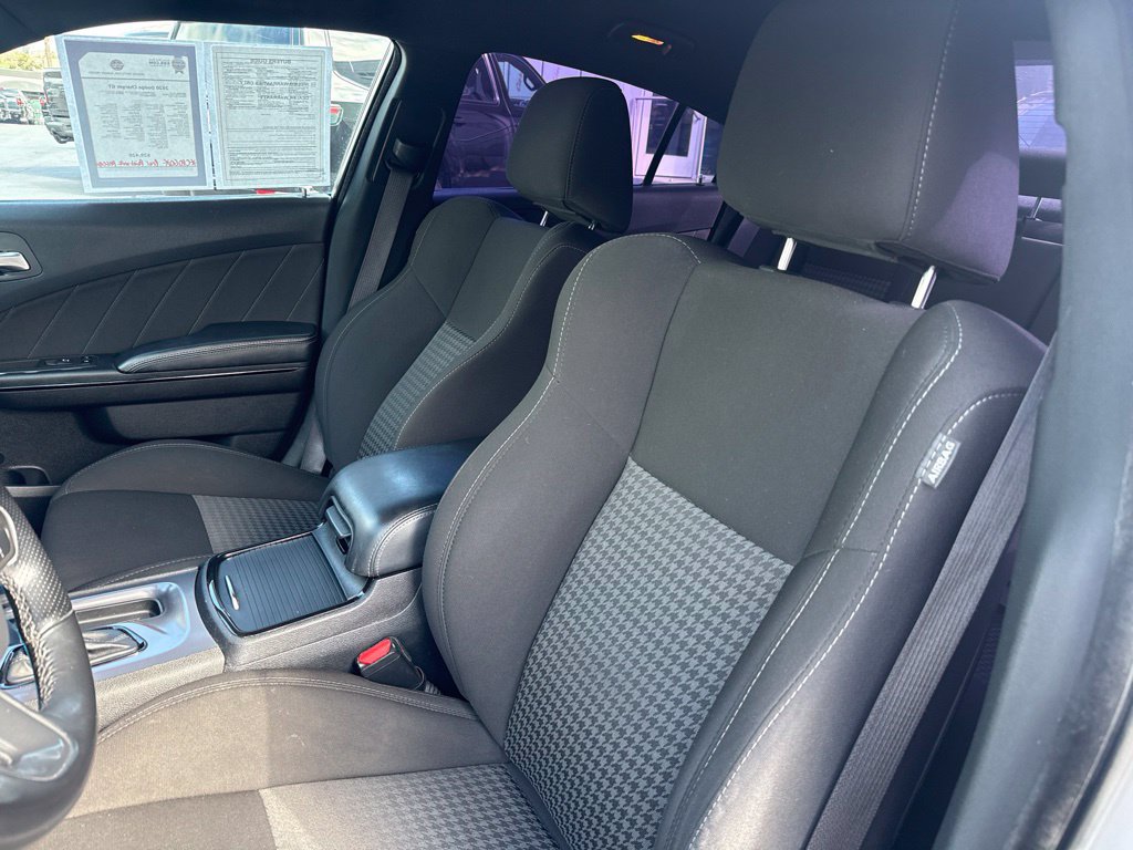 Used 2020 Dodge Charger GT w/ Blacktop Package RWD image 13